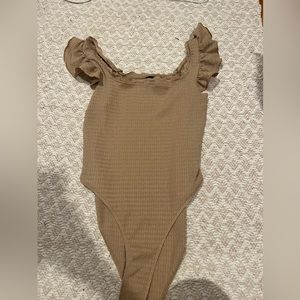 Ruffle Sleeve Bodysuit